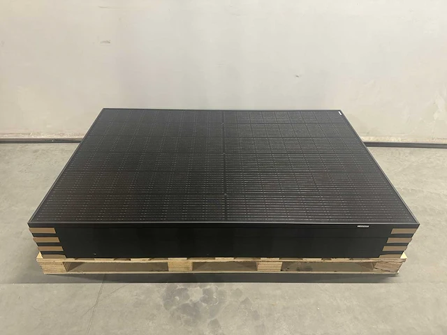 Cecep - set van 8 full black zonnepanelen (410 wp) met solax 3.0 omvormer (1-fase) - afbeelding 2 van  9