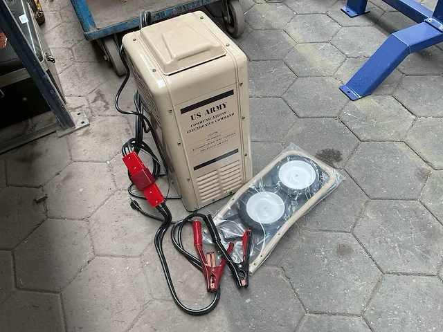 Cecom pp-1660e/u acculader - afbeelding 1 van  7