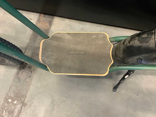 Cecotec troton 1300w elektrische step - afbeelding 5 van  8