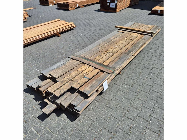 Ceder meranti planken (3600-4000x100x20mm) (70x) - afbeelding 2 van  5