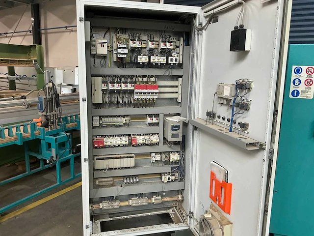 Celaschi - 2001 - tsa 240n - alleskunner/profileermachine - afbeelding 9 van  28
