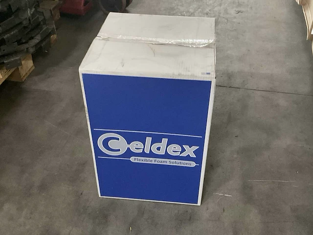 Celdex - panelseal usa 3.8lf - 8x60mm - rol á 12m schuimband (120x) - afbeelding 2 van  4