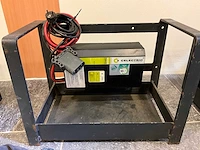Celectric - 24v 60a transportkoffer - acculaders - - afbeelding 1 van  1