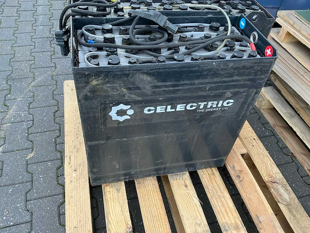 Celectric accupakket. 24volt - afbeelding 1 van  4