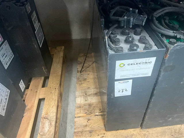 Celectric tractie batterij - afbeelding 2 van  3