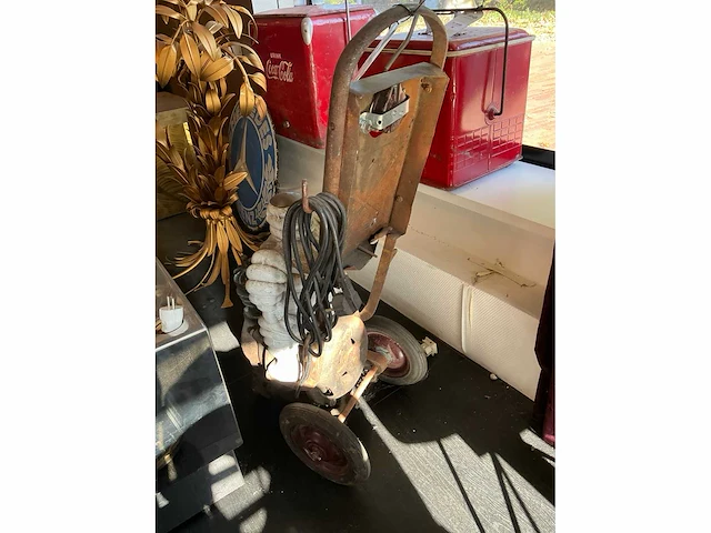 Cem - originele michelin bandenpomp uit 1920 restauratie object - afbeelding 7 van  8