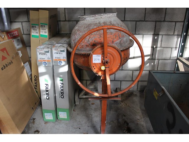 Cementmolen lescha. - afbeelding 1 van  2