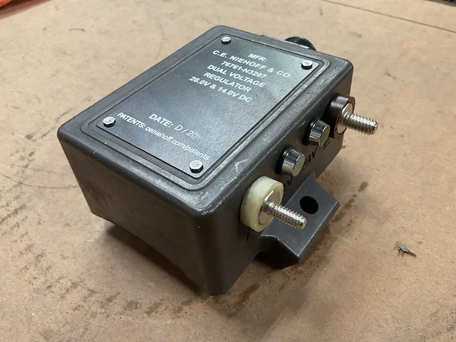 C.e.niehoff & co 76761-n3207 regulator - afbeelding 2 van  5