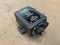 C.e.niehoff & co 76761-n3221 regulator - afbeelding 1 van  5