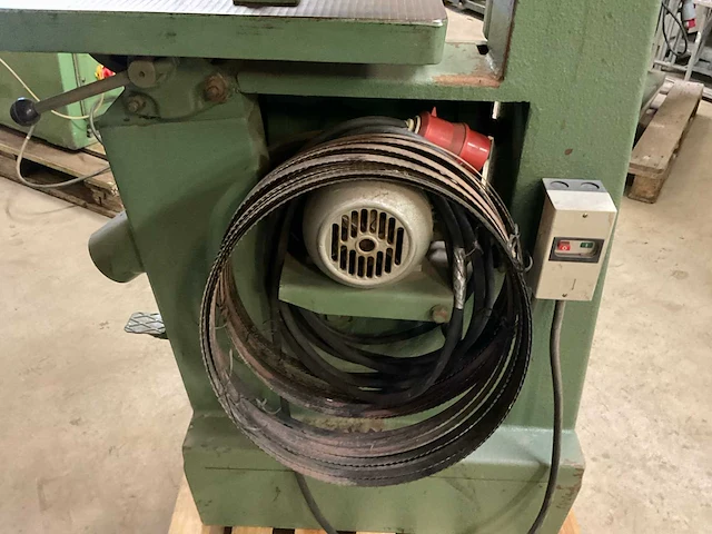 Centauro 450 nl lintzaagmachine - afbeelding 8 van  9