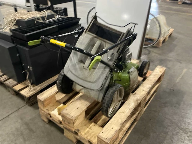 Central park grasmaaier - afbeelding 6 van  7