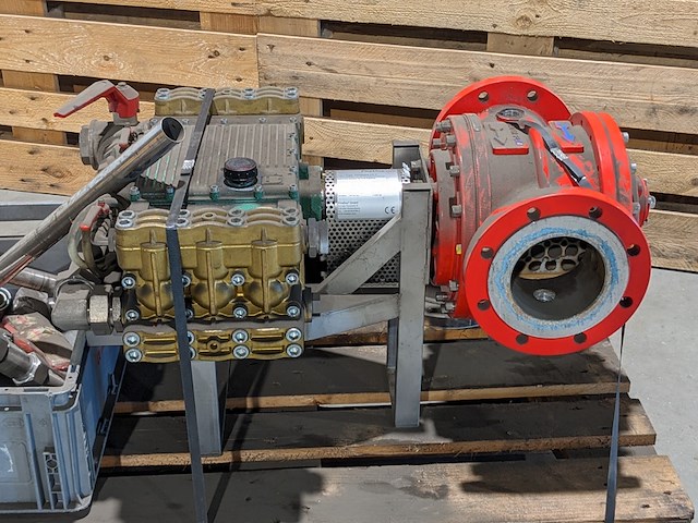 Centrifugaalpomp met schuimdoseersysteem, firedos, fd4000/6-pp-f, 2012 - afbeelding 2 van  8
