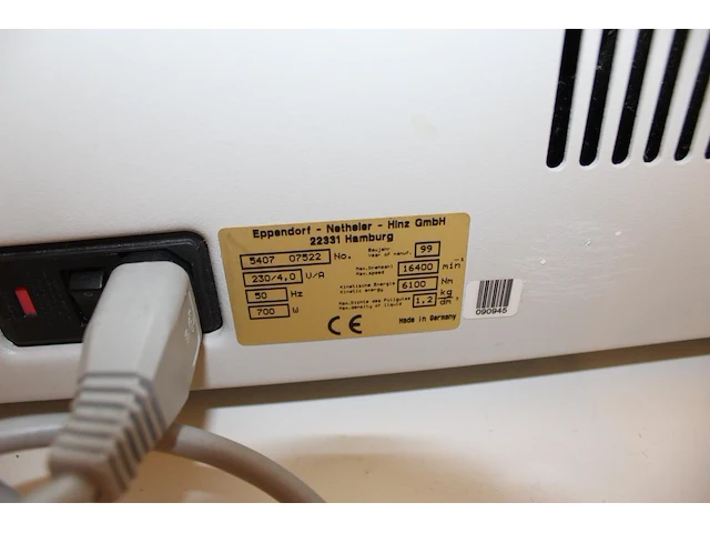 Centrifuge eppendorf 5417r met koelfunctie. bouwjaar 1999. - afbeelding 5 van  5