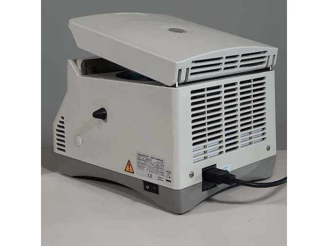 Centrifuge, eppendorf, centrifuge 5424 - afbeelding 6 van  15