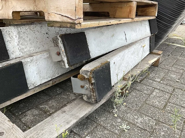 Centrosolar zonnepanelen met steunen (10x) - afbeelding 7 van  7
