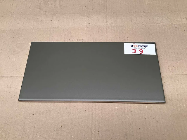 Ceragni plain green mat keramische wandtegel 15x30 cm 45 m² - afbeelding 1 van  10