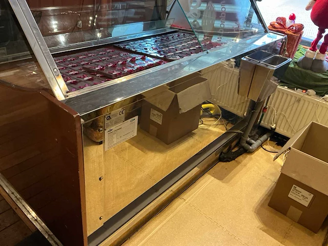 Cereda ijsvitrine - afbeelding 4 van  8