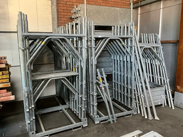 Ceta renovatie steiger - afbeelding 1 van  10