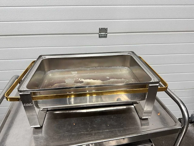 Chafing dish - afbeelding 2 van  2