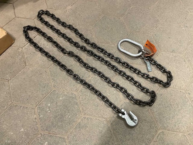 Chain - afbeelding 2 van  4