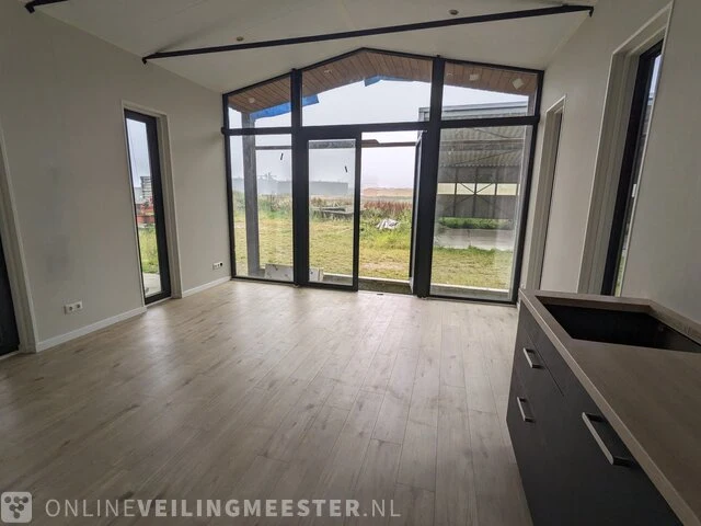 Chalet/ecolodge/mantelzorg remax woning, bruin/zwart - afbeelding 59 van  107