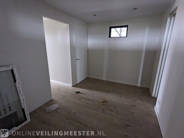 Chalet/ecolodge/mantelzorg remax woning, bruin/zwart - afbeelding 79 van  107