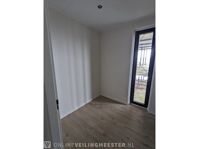 Chalet/ecolodge/mantelzorg remax woning, bruin/zwart - afbeelding 93 van  107