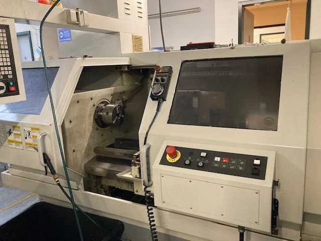 Challenger microturn bnc-446 cnc lathe new 2015 - afbeelding 19 van  21