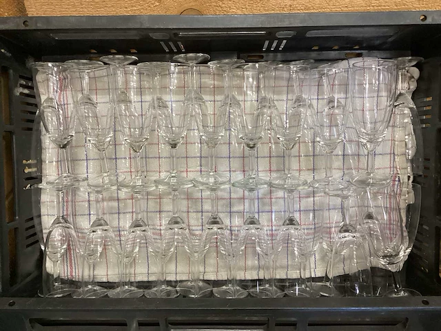 Champagne glazen met rvs koeler (85x) - afbeelding 2 van  5