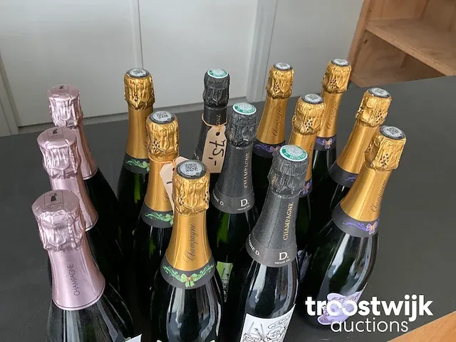 Champagne - afbeelding 3 van  10