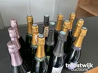 Champagne - afbeelding 3 van  10