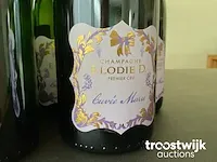 Champagne - afbeelding 10 van  10