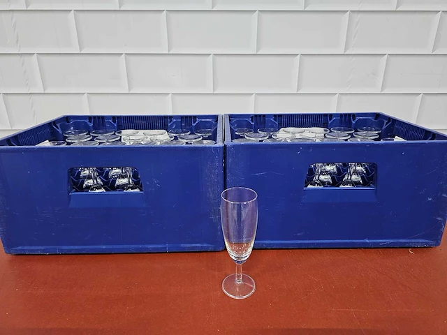 Champagneglazen (56x) - afbeelding 1 van  3