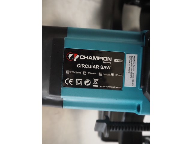 Champion - afbeelding 9 van  10