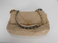 Chanel - 19 creme leder - - afbeelding 1 van  7