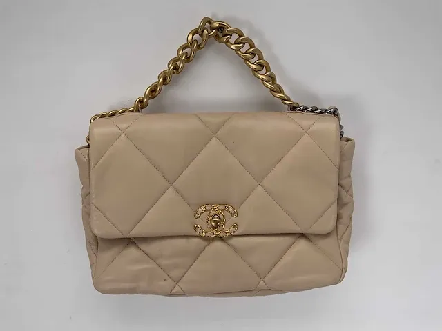 Chanel - 19 creme leder - - afbeelding 7 van  7