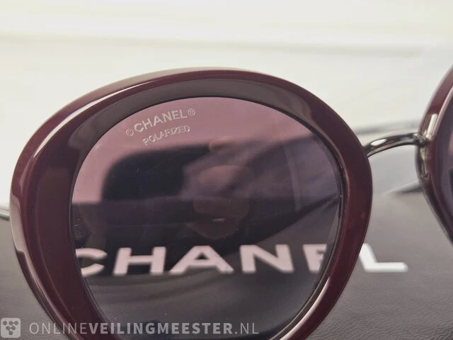 Chanel zonnebril - polarized - volledige set - afbeelding 4 van  8