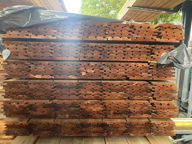 Channelsiding bruin geïmpregneerd 5100x140x18mm (105x) - afbeelding 3 van  3