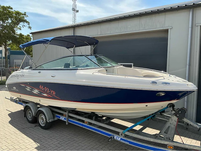 Chaparral 246 ssi speedboot met kalf trailer - afbeelding 5 van  57