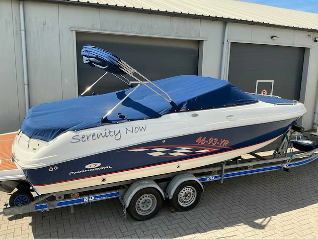 Chaparral 246 ssi speedboot met kalf trailer - afbeelding 8 van  57