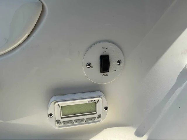 Chaparral 246 ssi speedboot met kalf trailer - afbeelding 38 van  57
