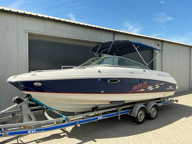 Chaparral 246 ssi speedboot met kalf trailer - afbeelding 34 van  57