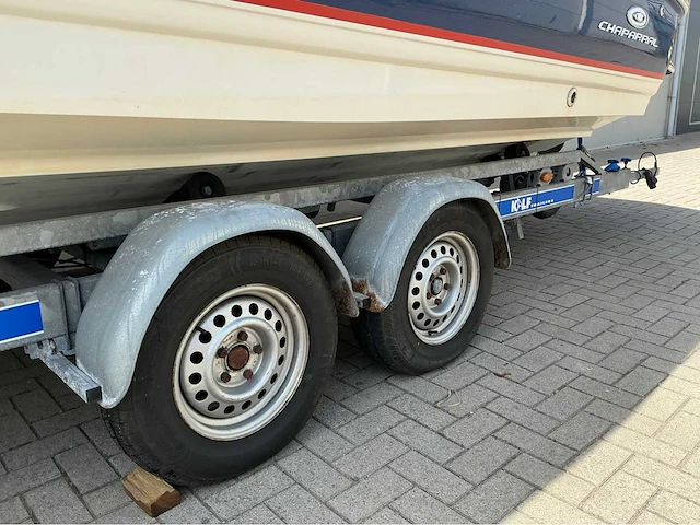 Chaparral 246 ssi speedboot met kalf trailer - afbeelding 48 van  57