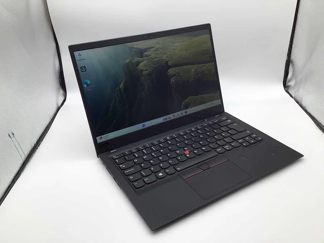Check lenovo thinkpad x1 carbon 6th gen laptop - afbeelding 1 van  9