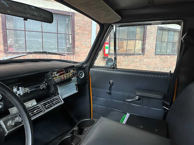 Checker marathon yellow cab 3.8 taxi 114pk 1982, j-267-hx - afbeelding 10 van  35