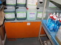 Chemieopvangbak met lepelogen en afmeting 146 x 60 x 62 cm. - afbeelding 1 van  1