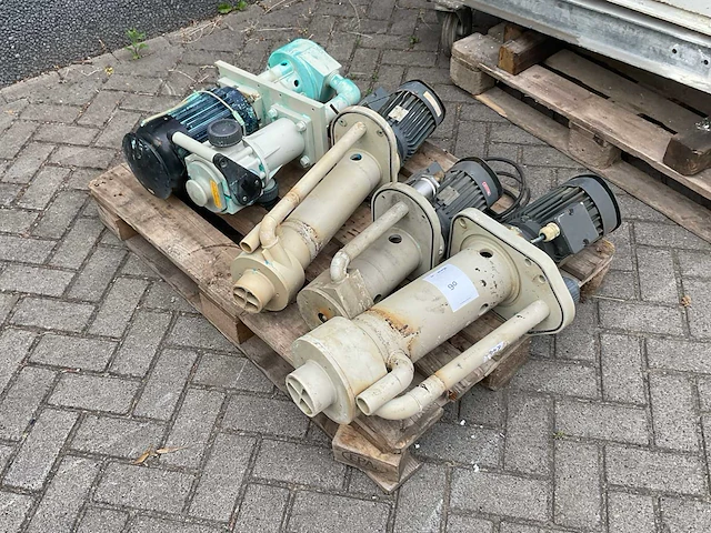 Chemiepomp divers (4x) - afbeelding 3 van  8
