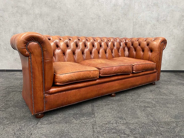 Chesterfield - design sofa - afbeelding 1 van  11