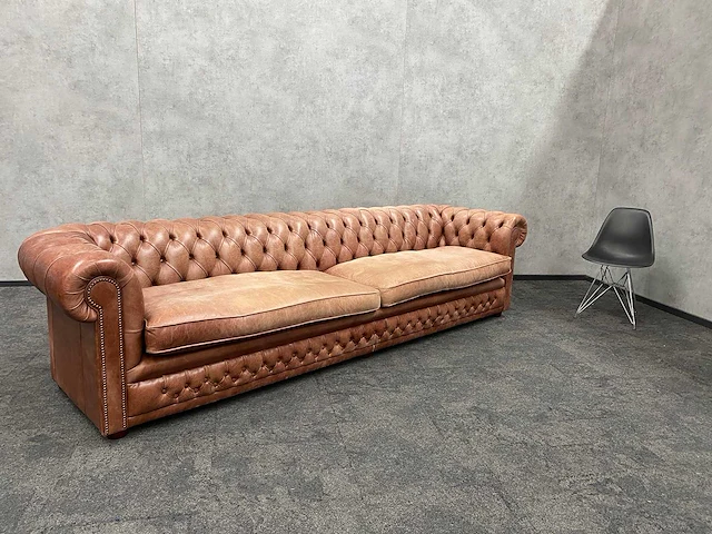 Chesterfield - xl design sofa - afbeelding 1 van  17
