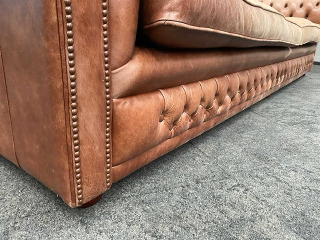 Chesterfield - xl design sofa - afbeelding 13 van  17